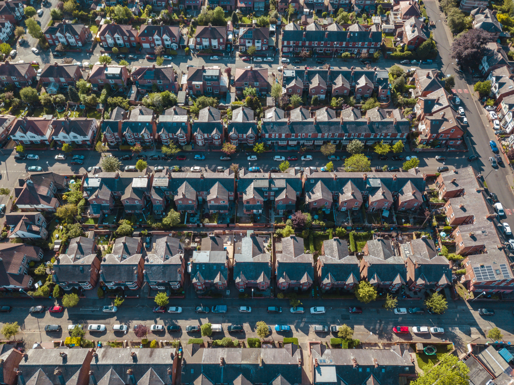 How much you need to earn to rent a room in London