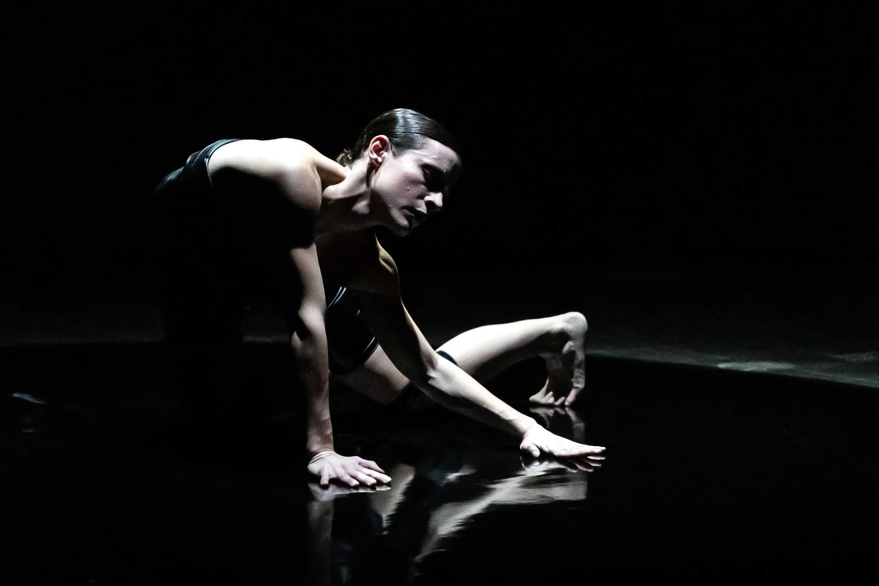 Cia. Silvia Batet. 'Sacr&eacute;e', F&agrave;brica de Creaci&oacute; de Barcelona, Fabra i Coats, Barcelona I Foto: Pere Virgili