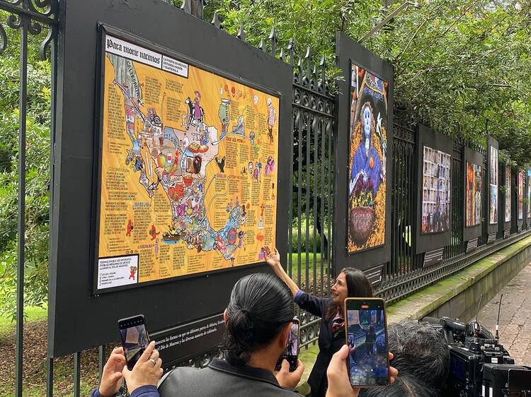 Exposición Fotográfica de Día de Muertos en las Rejas del Chapultepec