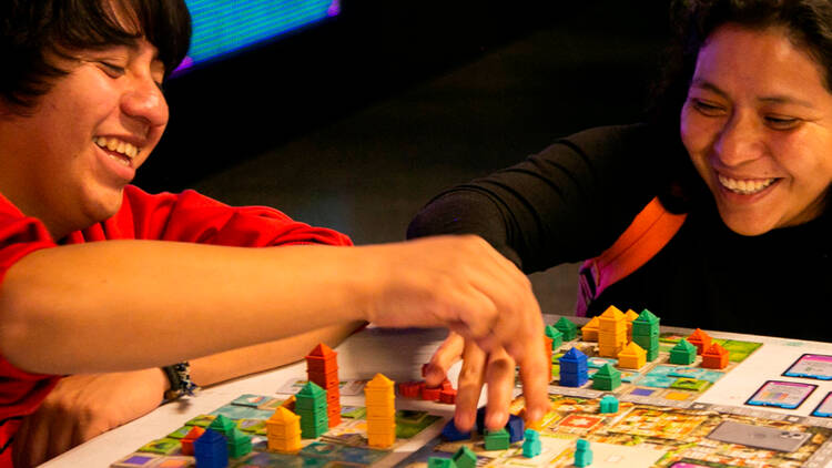 Zona de Juegos en la Estela de Luz Centro de Cultura Digital