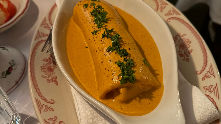 Hortobágyi palacsinta at Corner 75