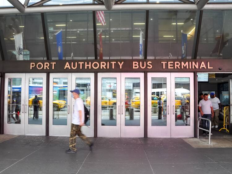 Port Authority is rolling out free public Wi-Fi and expanded cell service to PATH trains, major tunnels and more Port Authority is rolling out free public Wi-Fi and expanded cell service to PATH trains, major tunnels and more