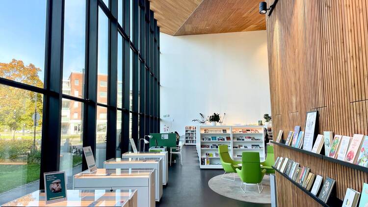 Maunula Library