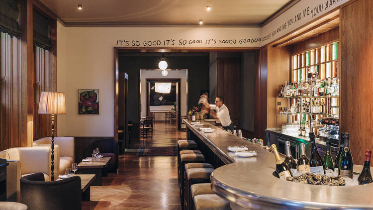 The bar interior of Château Royal Berlin
