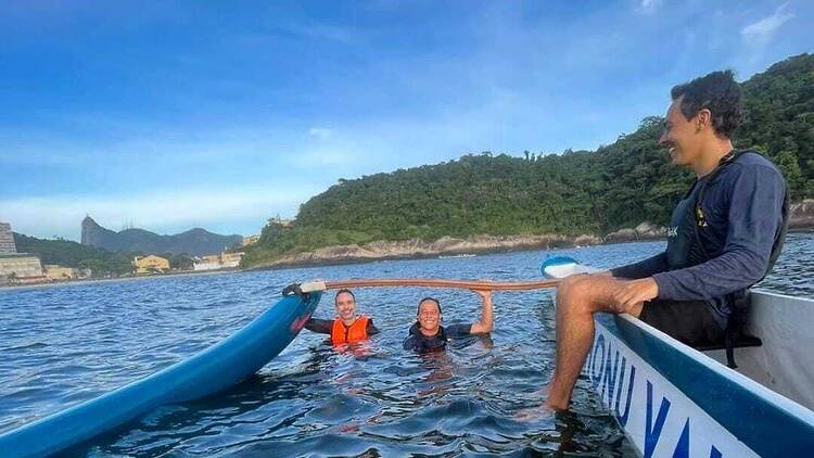 Remar com a vista do Pão de Açúcar