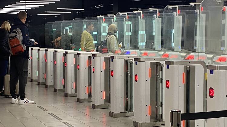Facial recognition machines at airport