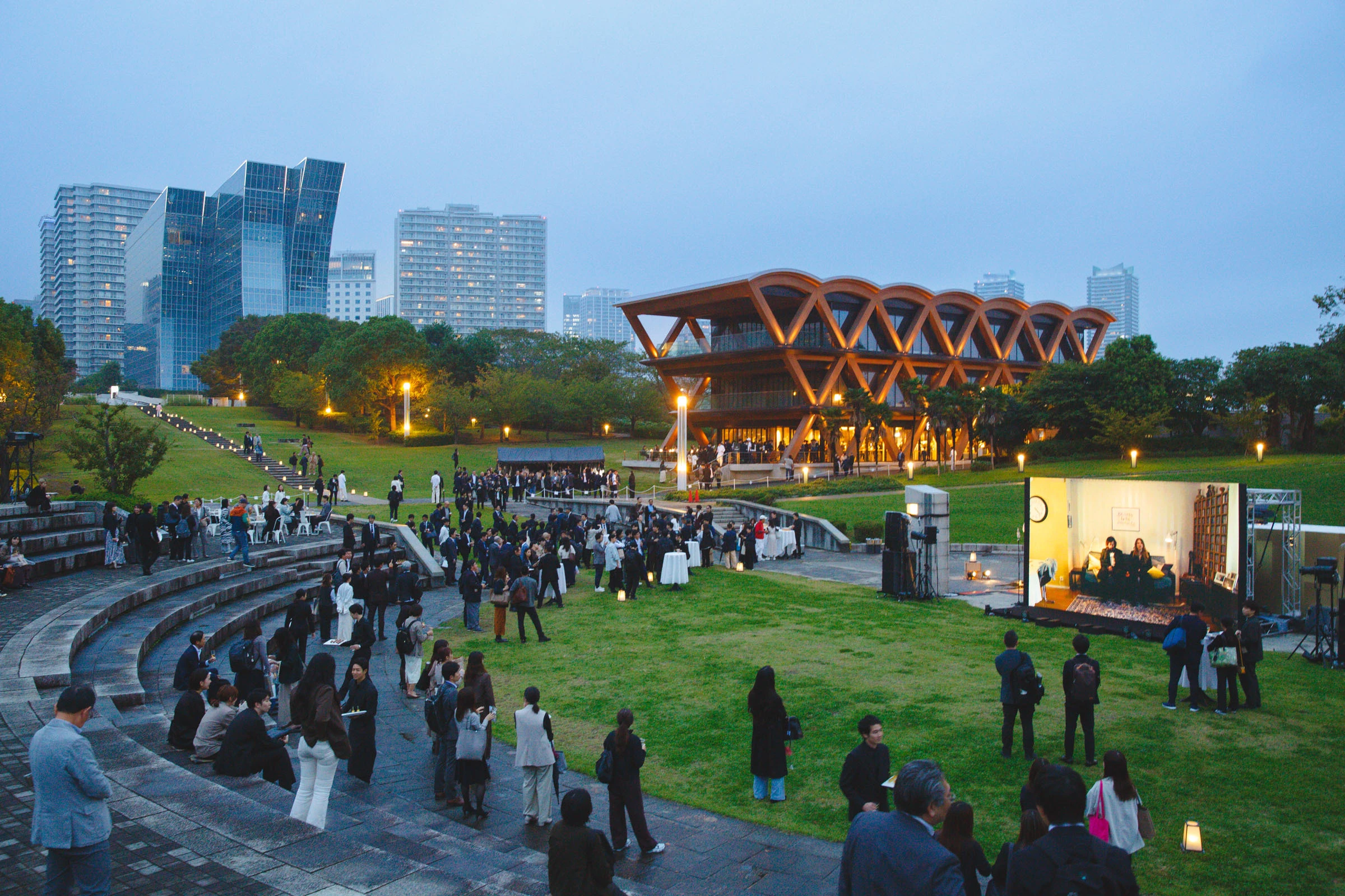 横浜ティンバーワーフ