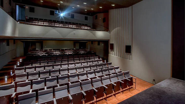 O melhor cinema para fugir às pipocas