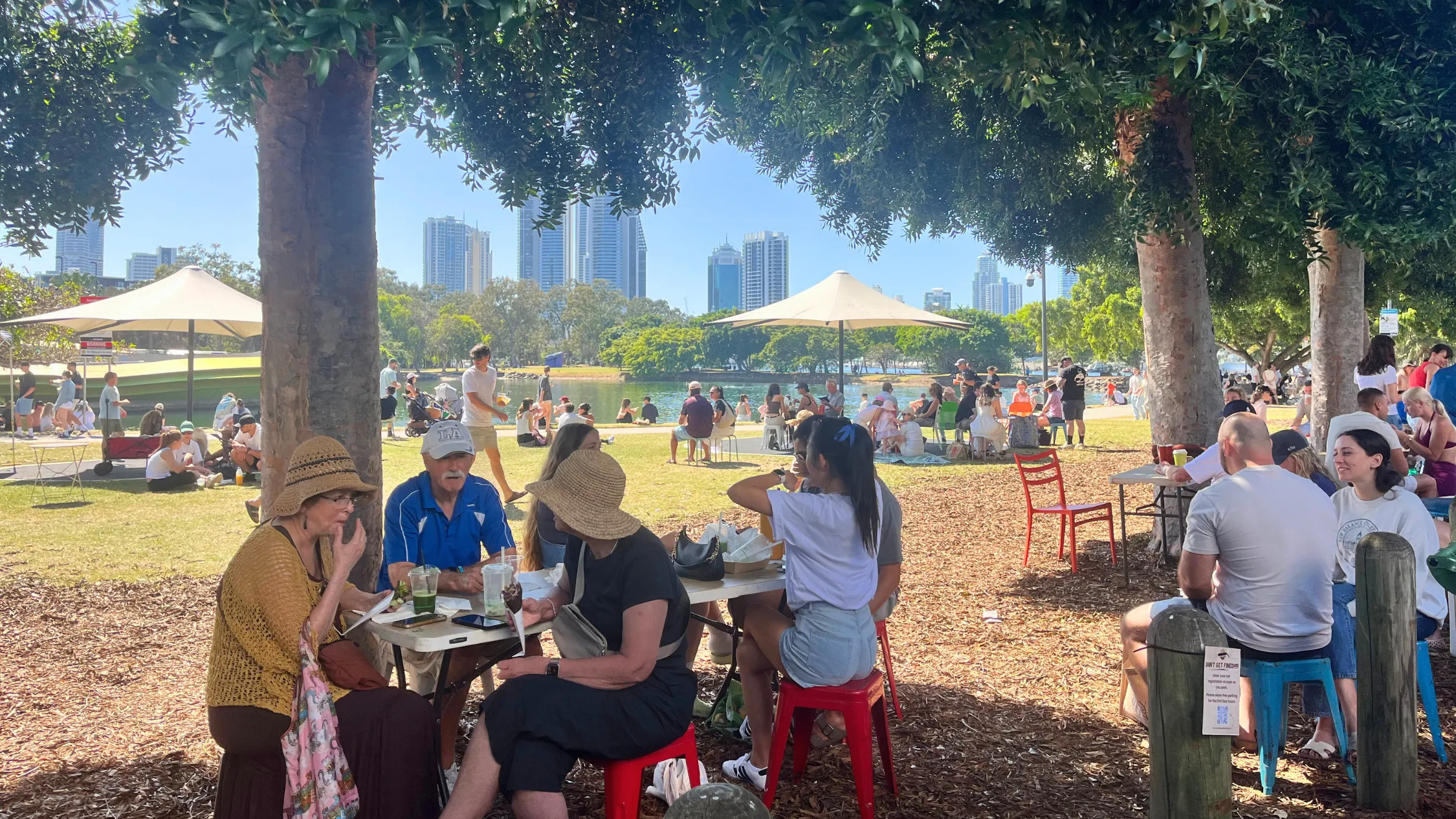 Outdoor markets with people having a picnic