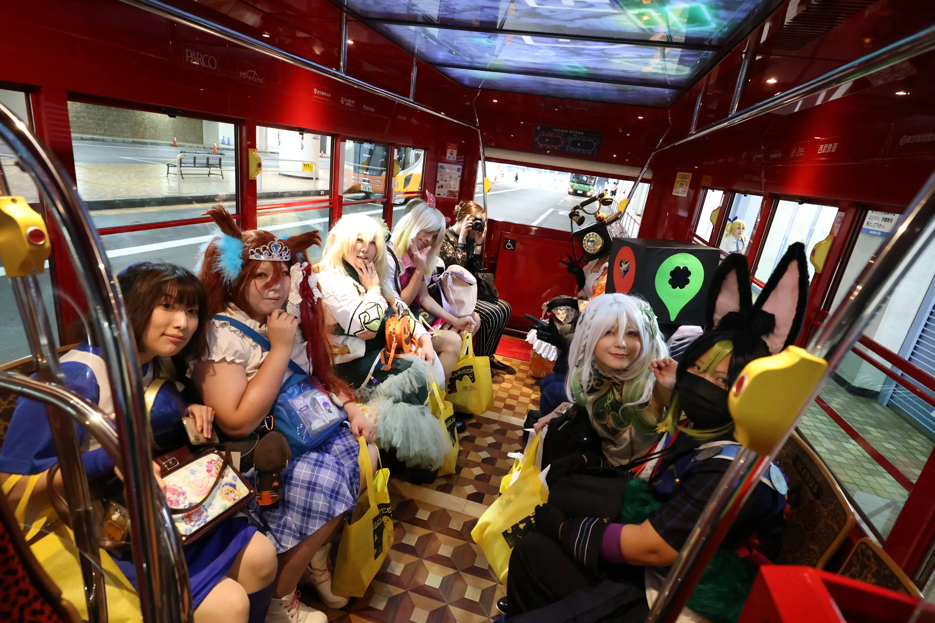 Cosplayers on the Ikebus