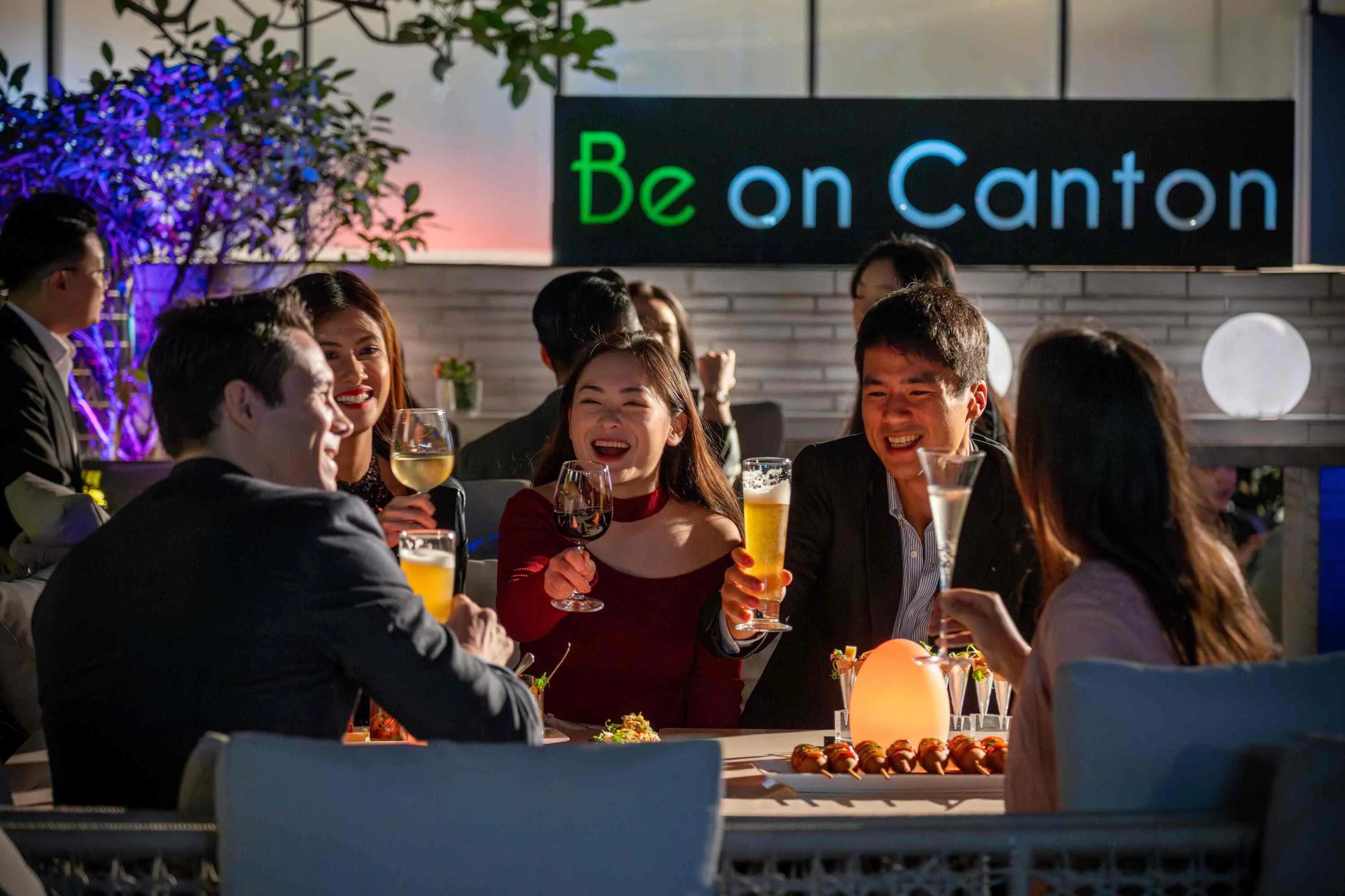 Holiday Cheer at Be on Canton