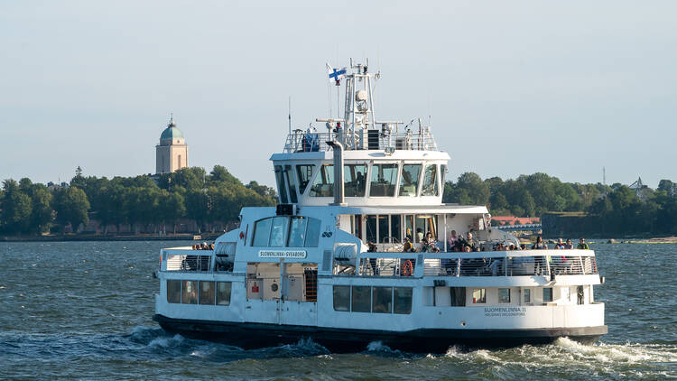 Suomenlinna – Take a Sea Fortress Trip with a Bus Ticket Suomenlinna – Take a Sea Fortress Trip with a Bus Ticket