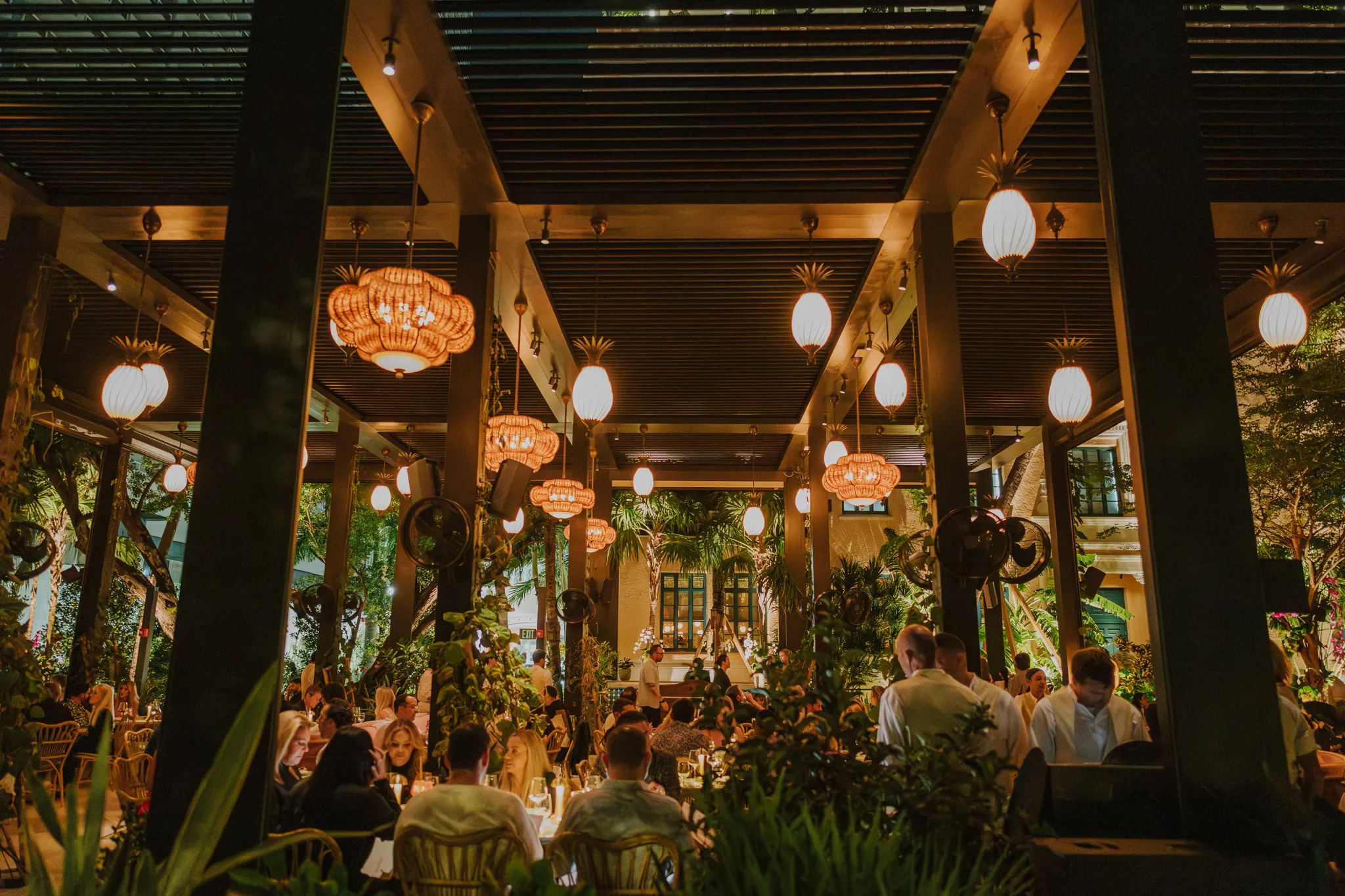 DoorDash Reservations, Casadonna branded