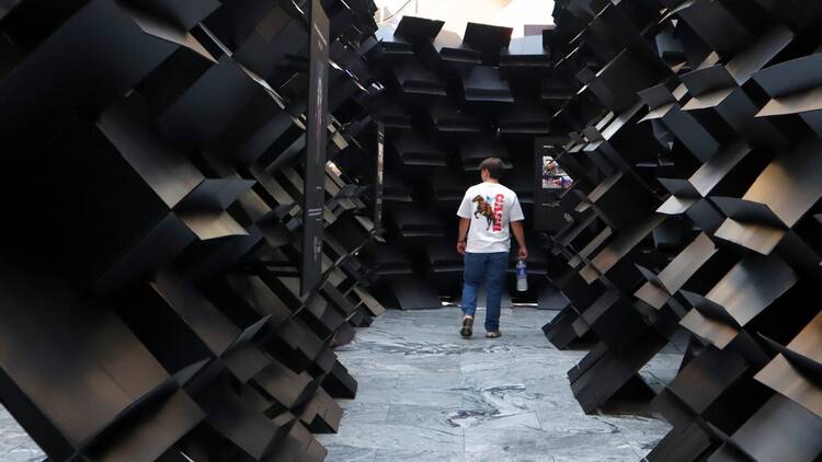 Laberinto de recuerdos por motivo de los 45 aniversario de Perisur