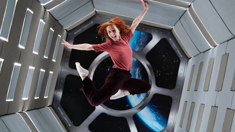 Koe avaruuden painottomuus Zero Gravity -huoneessa Koe avaruuden painottomuus Zero Gravity -huoneessa