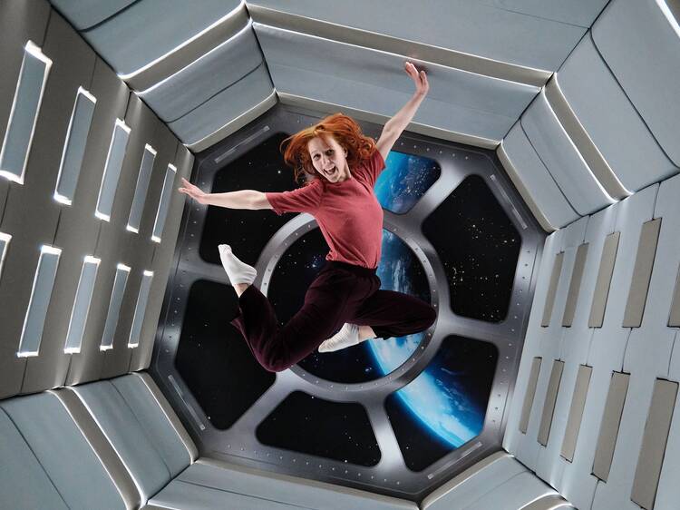 Koe avaruuden painottomuus Zero Gravity -huoneessa Koe avaruuden painottomuus Zero Gravity -huoneessa