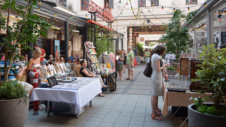 Gozsdu Weekend Market