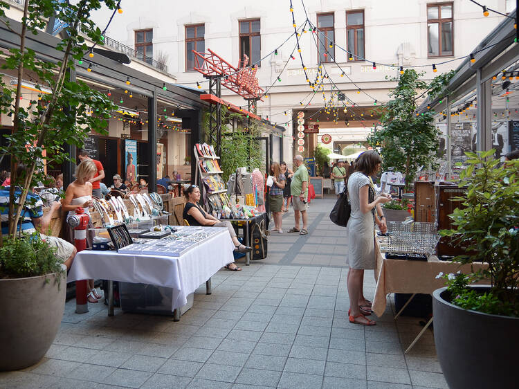 Gozsdu Weekend Market