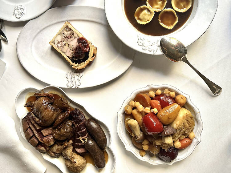 7 - Goûter l’escudella, une soupe traditionnelle savoureuse et réconfortante