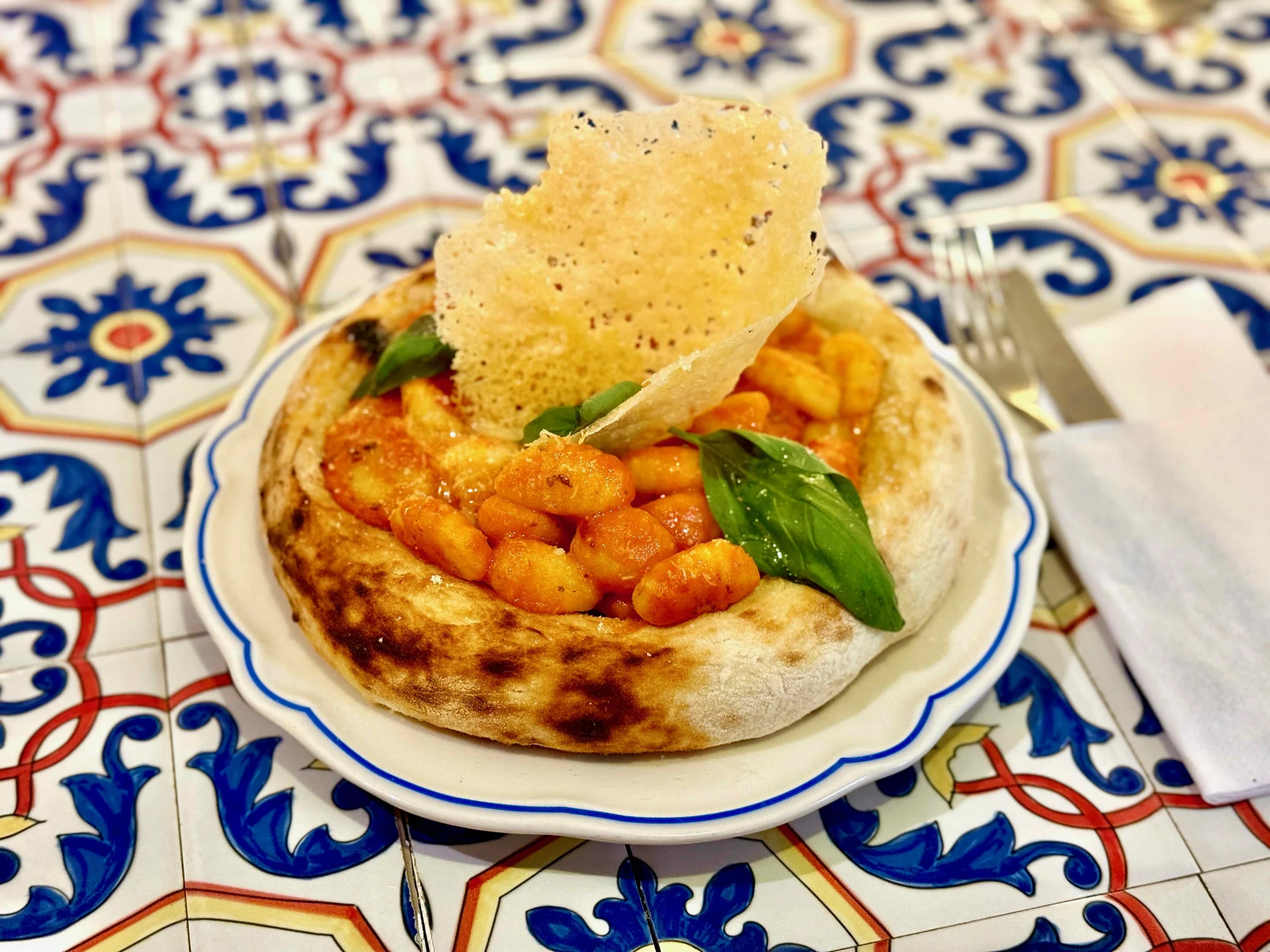 &Ntilde;oquis a la sorrentina, N&uacute;mero 10 