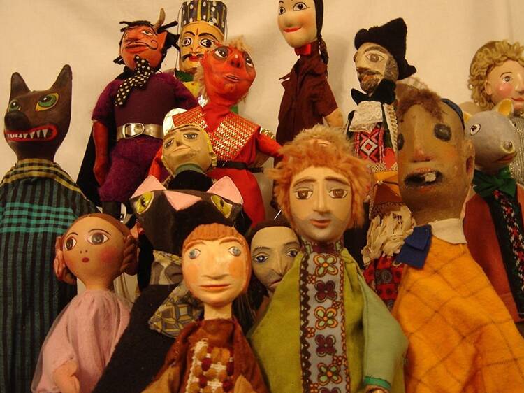 8. Marionetas (ca. 1940s) – Lola Cueto