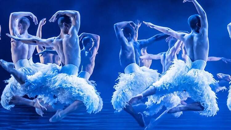 El lago de los cisnes: la nueva generación de Matthew Bourne (Teatro Real).