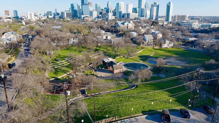 クラークスビル(オースティン) クラークスビル(オースティン)