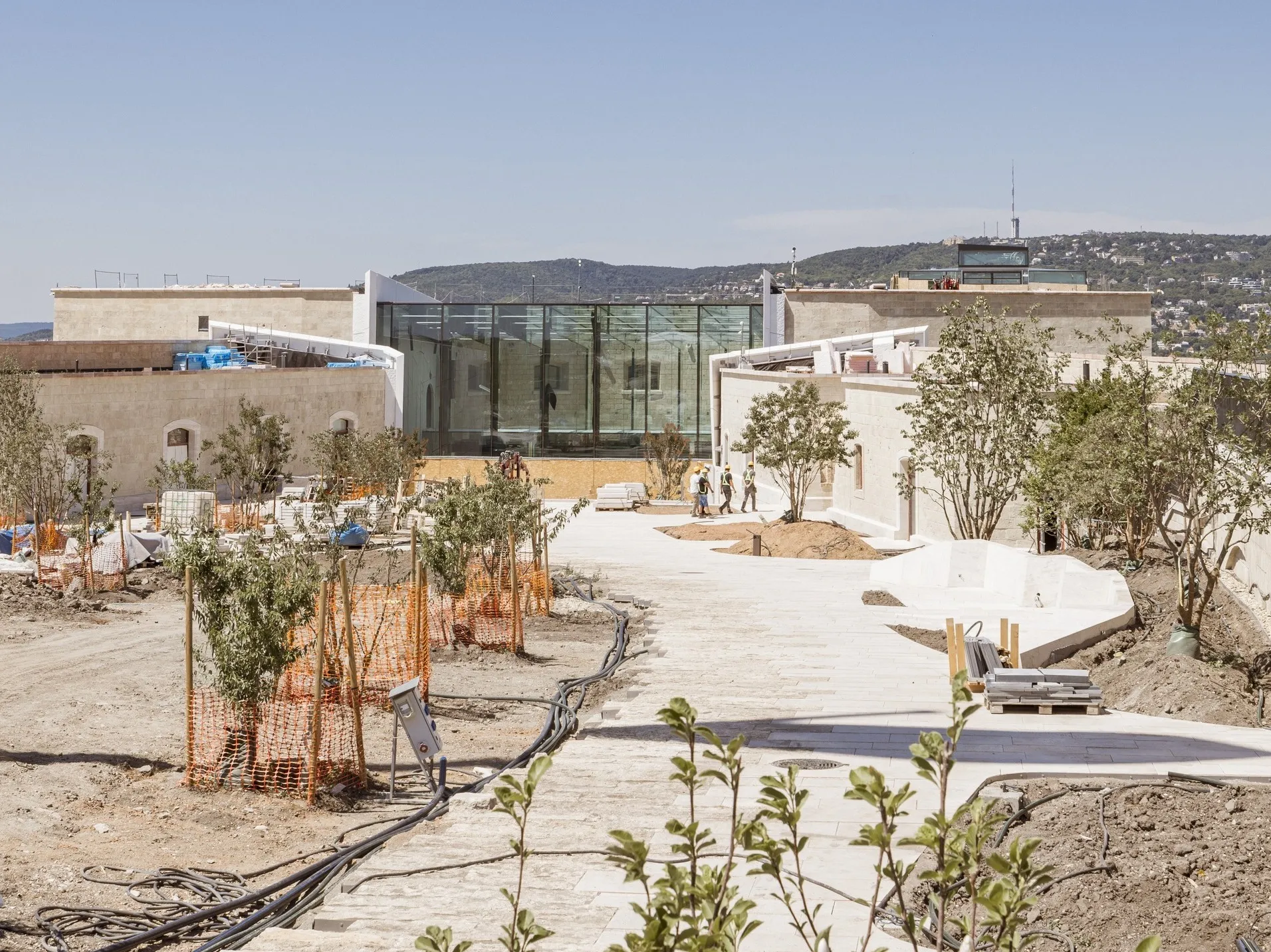 A megújuló Citadella külső kert és zöld része még a felújítás alatt