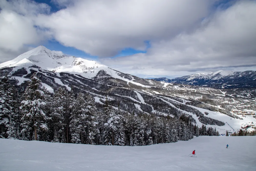Alpine skiing in Big Sky Montana