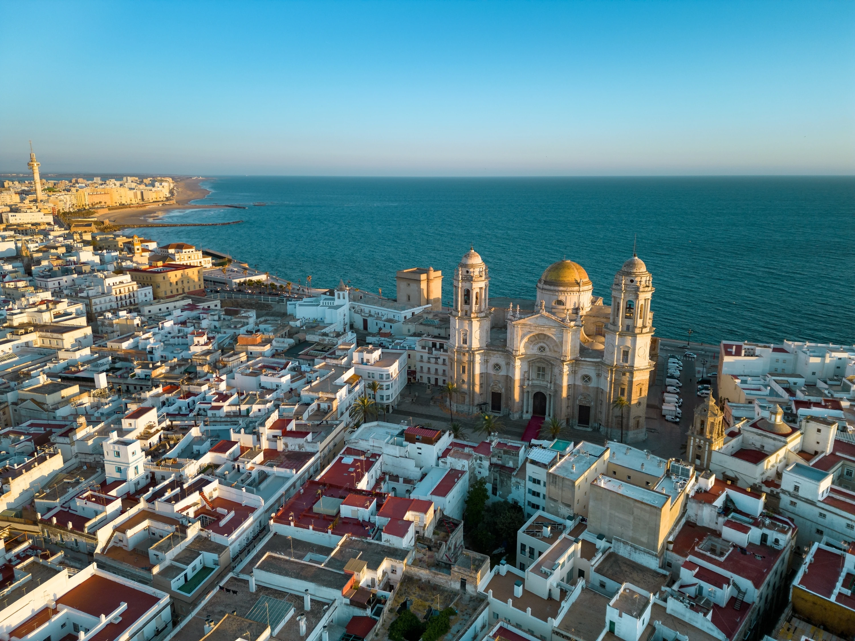 C&aacute;diz. Shutterstock