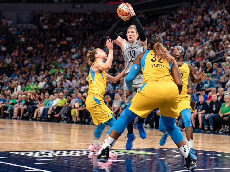 This new bar is the first one to show only women's sports in Chicago