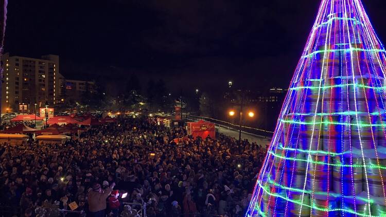 Genesee Keg Tree Lighting | Rochester, NY Genesee Keg Tree Lighting | Rochester, NY