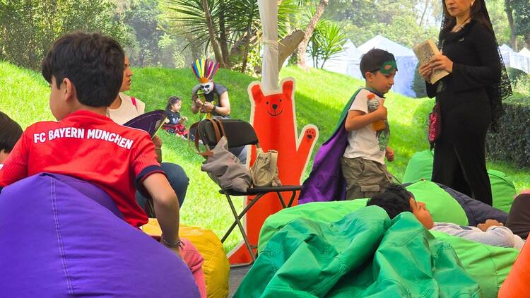 Niños en Feria de las calacas