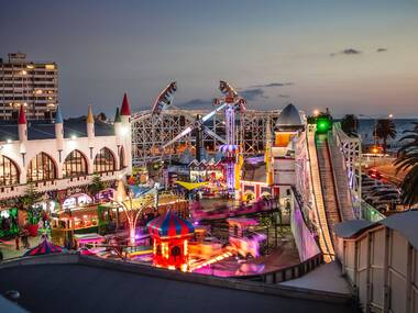 Luna Park Luna Park at night.