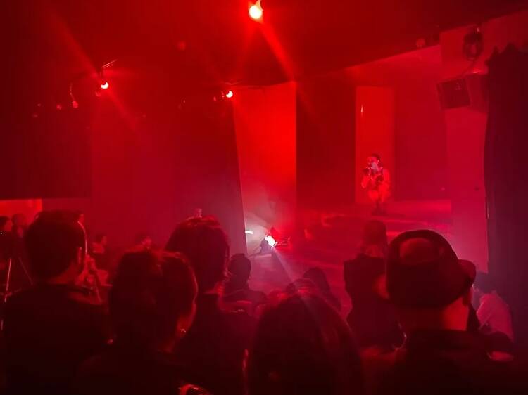 Au Sample, un bal des sorcières déconstruit