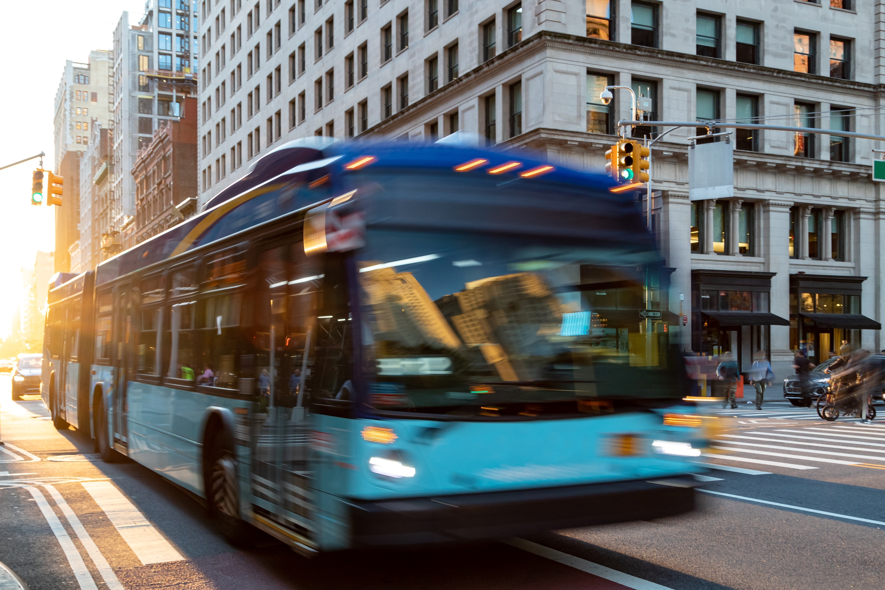 NYC buses catching cars block bus lanes will now fine drivers