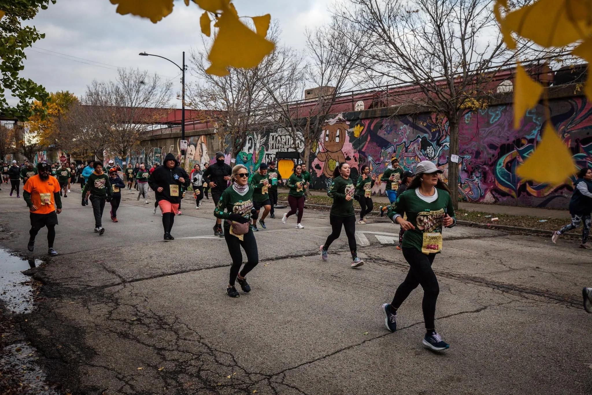 Runners at La Carrera de Los Muertos.