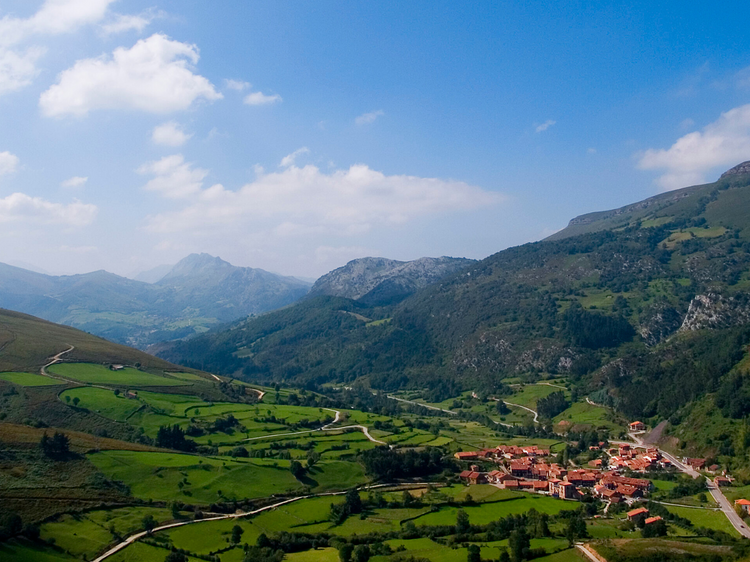 Escapadas de otoño por España: paisajes que parecen sacados de un cuento Escapadas de otoño por España: paisajes que parecen sacados de un cuento