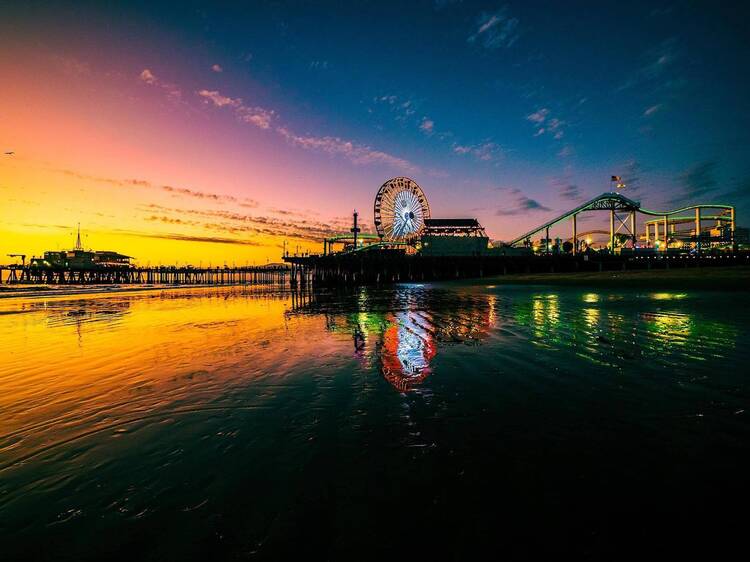 Día de los Muertos Celebration at the Pier