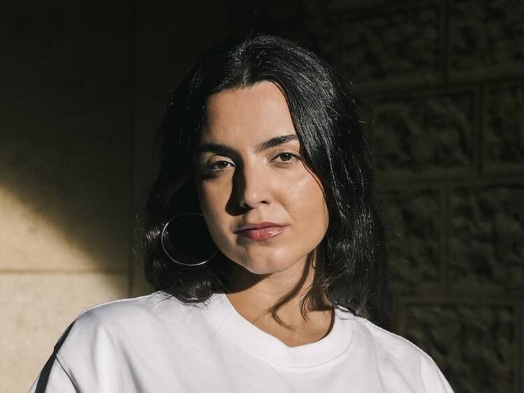 Júlia Colom: "Me gusta mucho defender mi música, pero defender mi personaje en internet es como un pozo sin fondo" Júlia Colom: "Me gusta mucho defender mi música, pero defender mi personaje en internet es como un pozo sin fondo"