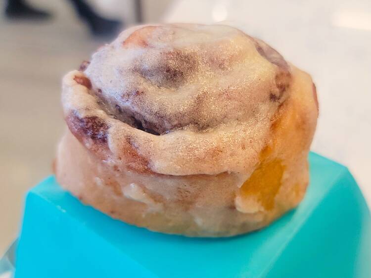 Cinnabon: Classic Cinnamon Roll Cinnabon: Classic Cinnamon Roll