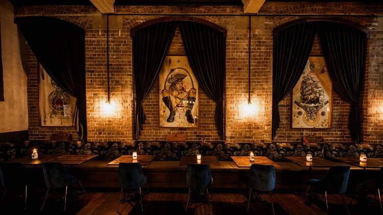 Button Bar A romantic looking bar