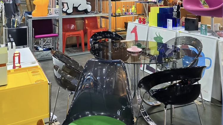 Flea Market Flea Market