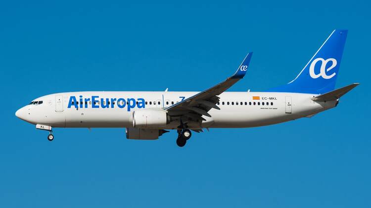 Air Europa Boeing 737 800 landing Air Europa Boeing 737 800 is landing in Madrid Barajas.