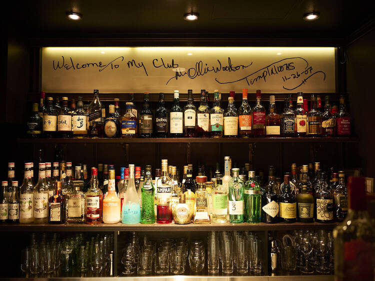 ソウルシンガーお墨付きの店で飲む。