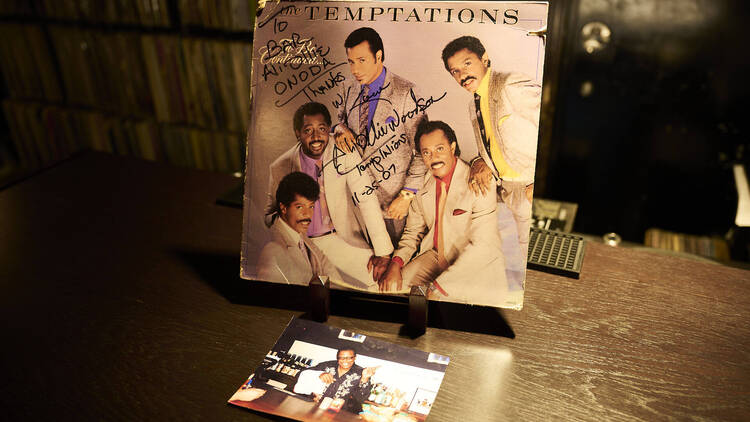 Soul Music BAR Ali-Ollie!!!!