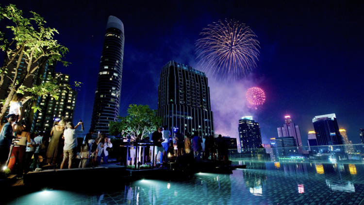 Usher in 2026 al fresco at Horizon Pool Bar Usher in 2026 al fresco at Horizon Pool Bar