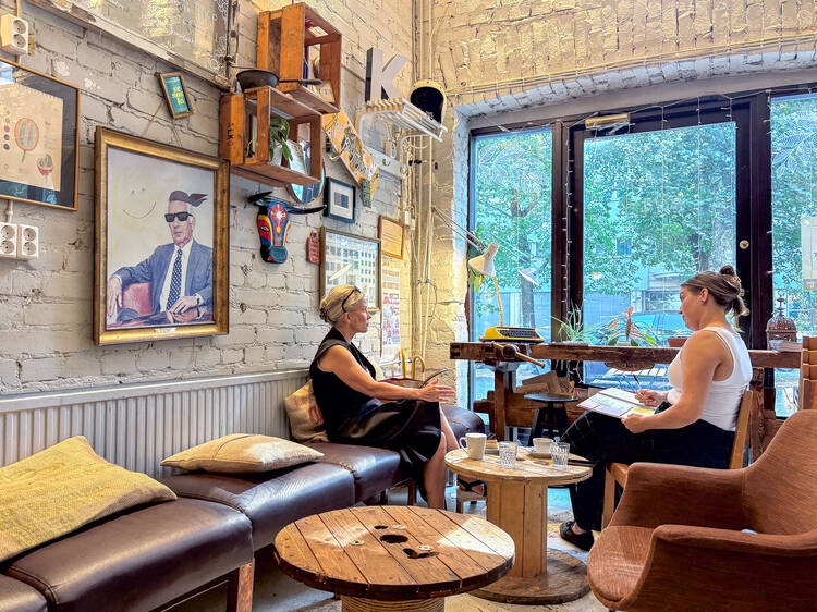 Päiväkahvibaari / Helsingin kahvipaahtimo Päiväkahvibaari / Helsingin kahvipaahtimo