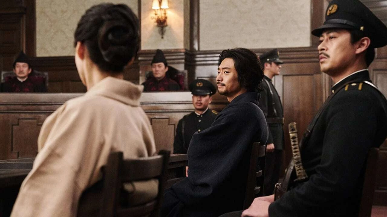 Fotograma de 'Anarchist from the colony'