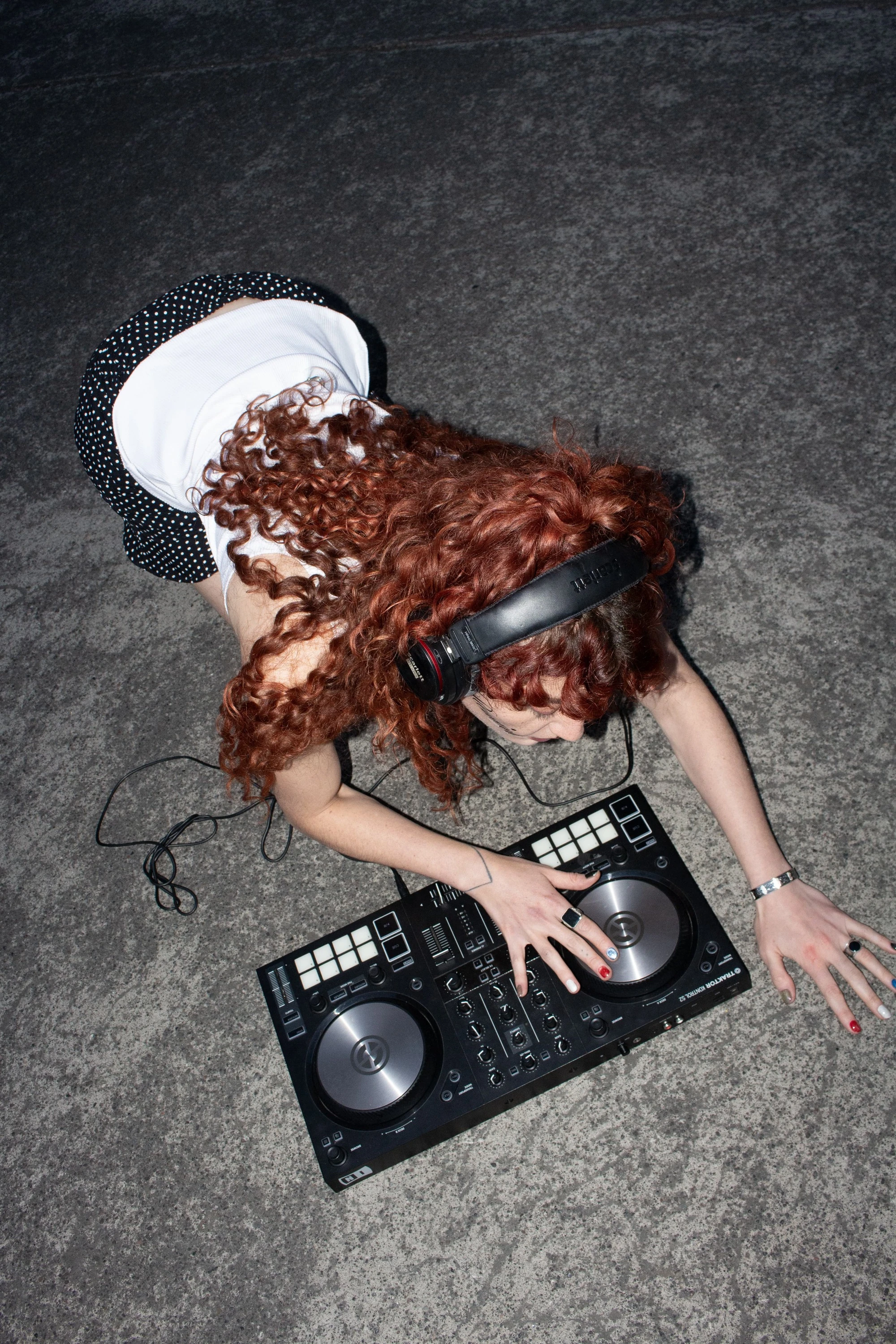 Fiebre reimagina su propio universo con Planeta Abandono Edits